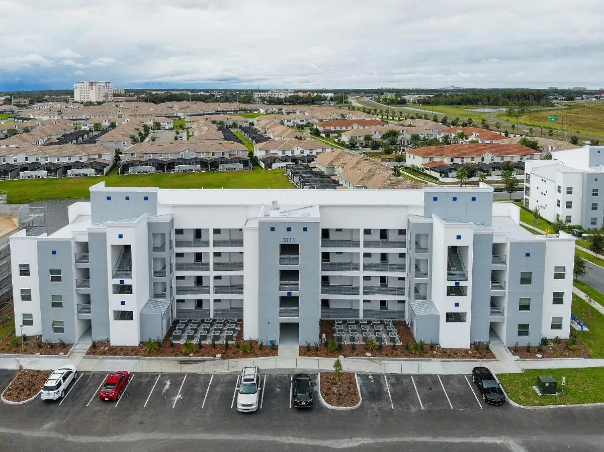 Homey 2br With 2 Clubhouses & Waterpark