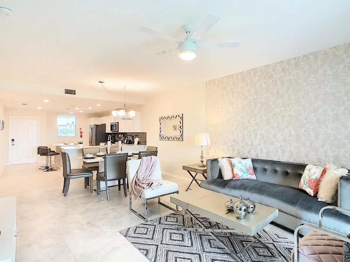 Homey 2br With 2 Clubhouses & Waterpark