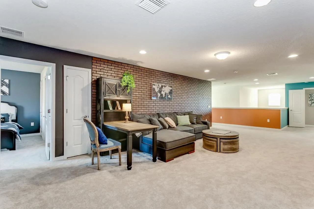 8 Bedroom, 6 Bathroom Upscale Near All The Fun In Willa Kissimmee
