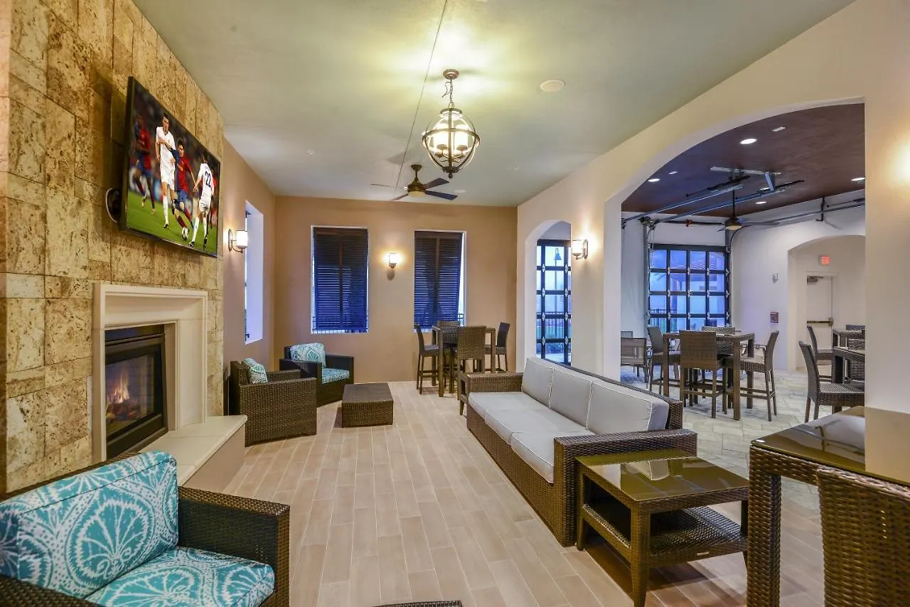 8 Bedroom, 6 Bathroom Upscale Near All The Fun In Willa Kissimmee