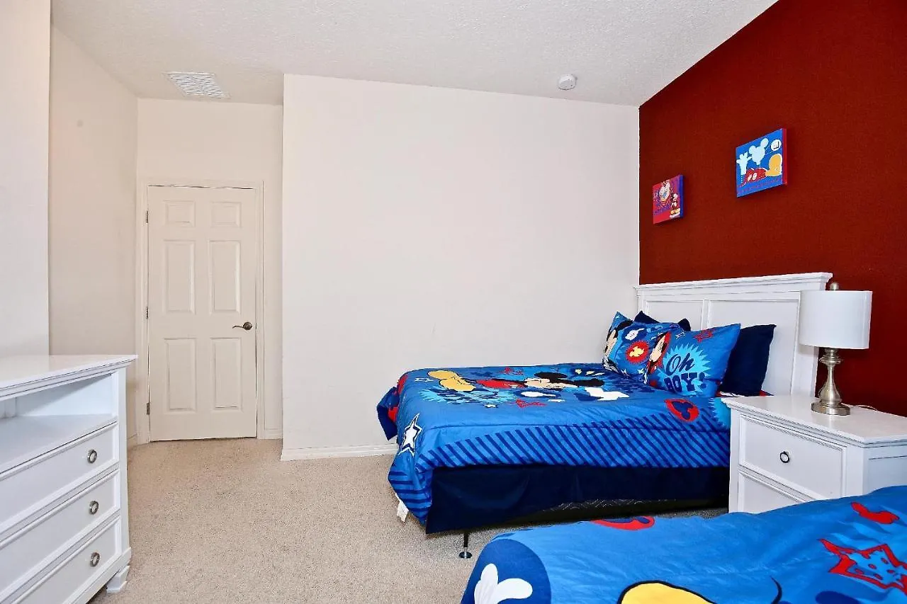 Holiday home Fantastic Townhouse In Lux Community Sleeps 8, 10' To Disney!! *