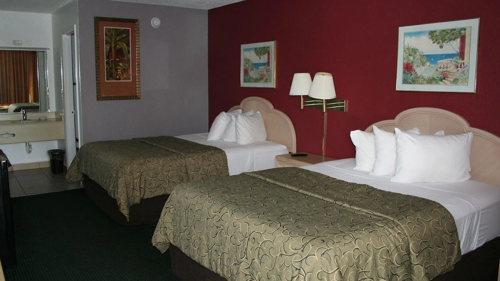 Motel Oyo West