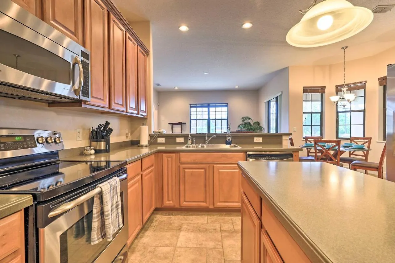 Ferienhaus Spacious Gem With Pool And Near Disney! Kissimmee