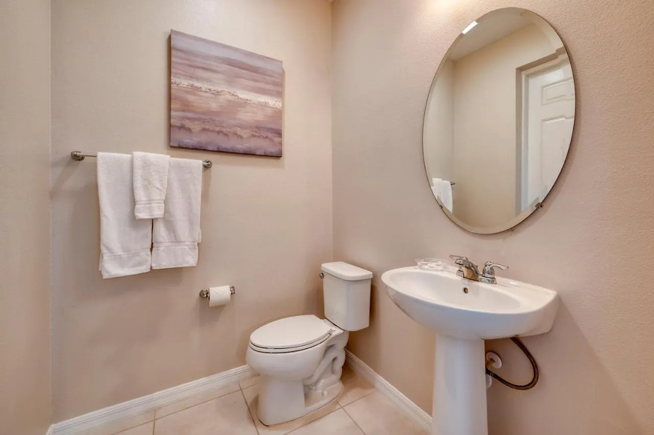 Comfortable With Private Pool Near *
